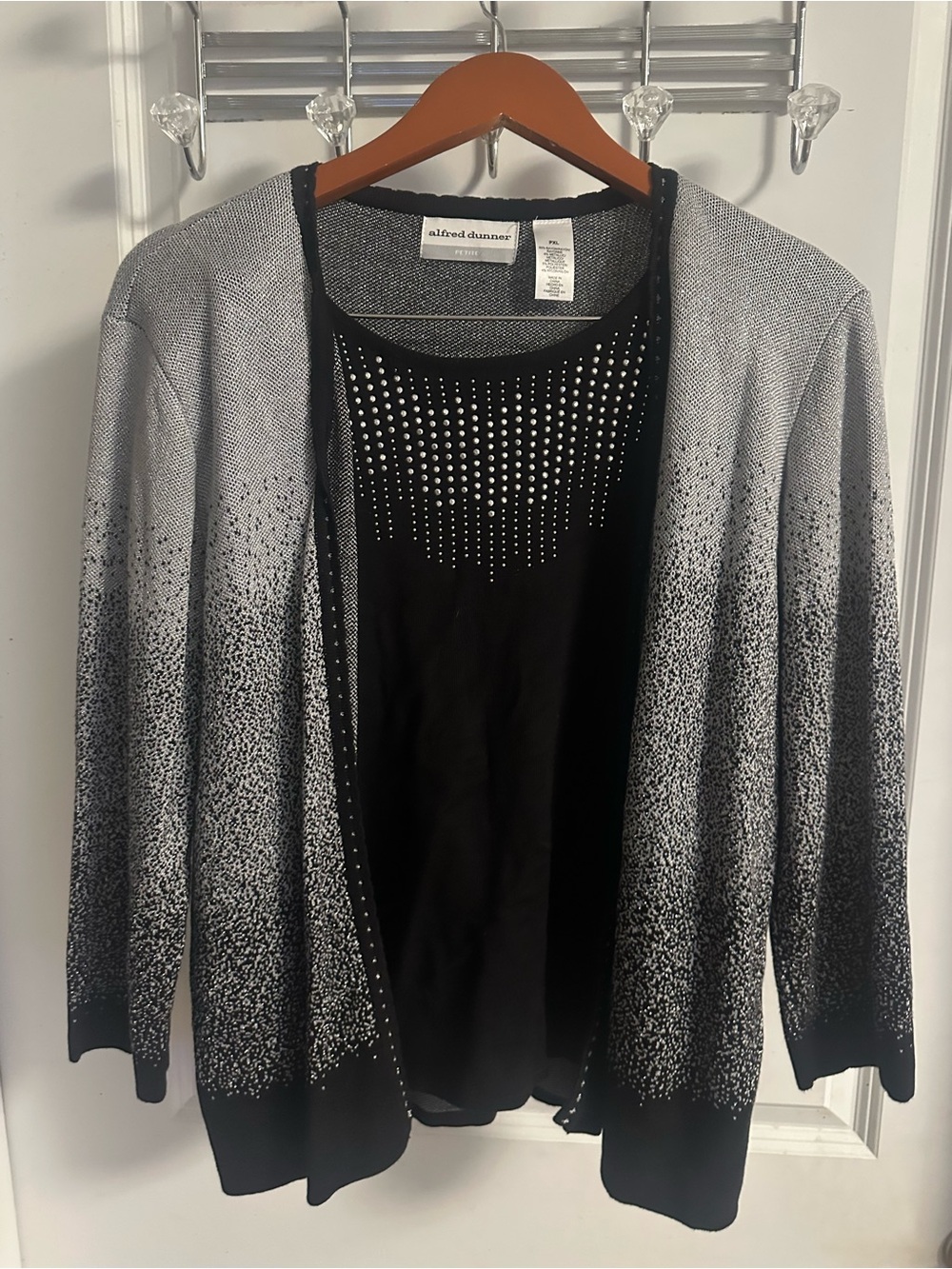 Alfred Dunner Black & Gray Ombre Open-Front Cardigan